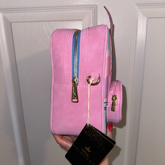 🆕 Sleep Beauty Castle Crossbody Bag - Picture 5 of 8